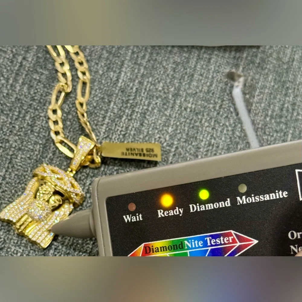 14k Yellow Gold Vermeil 3ct VVS GRA certified Moissanite Diamond Jesus pendant - Picture 3 of 8